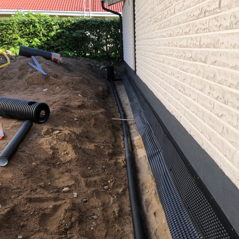 RakWay piharakentamista